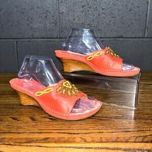 Clarks Women’s Coral Leather Beaded Wedge Sandals Size 8 Slip On